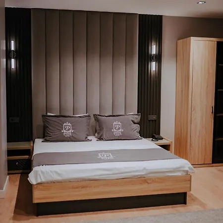 Pier Hotell